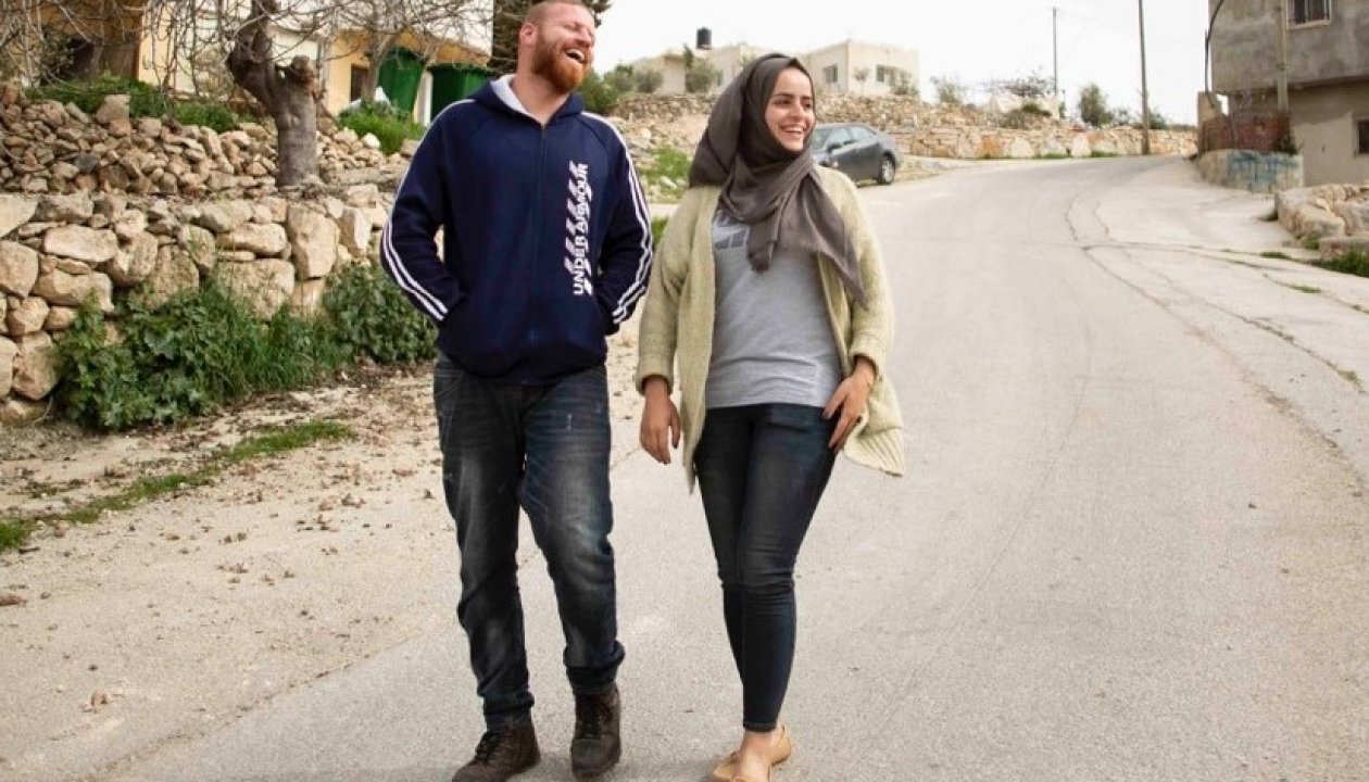 Palästina YOS Youth of Sumud Aktivistin Mann Frau