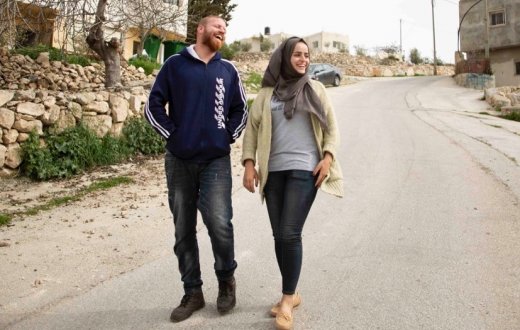 Palästina YOS Youth of Sumud Aktivistin Mann Frau